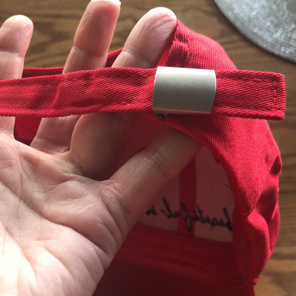 Red women’s  hat “Beautiful soul”. - Picture 2 of 2